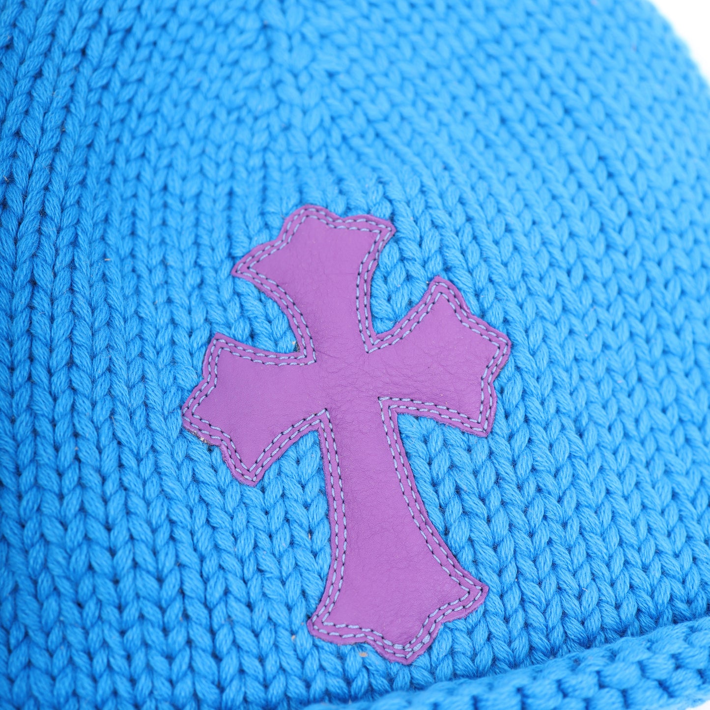 BLUE PURPLE CASHMERE CROSS PATCH BEANIE