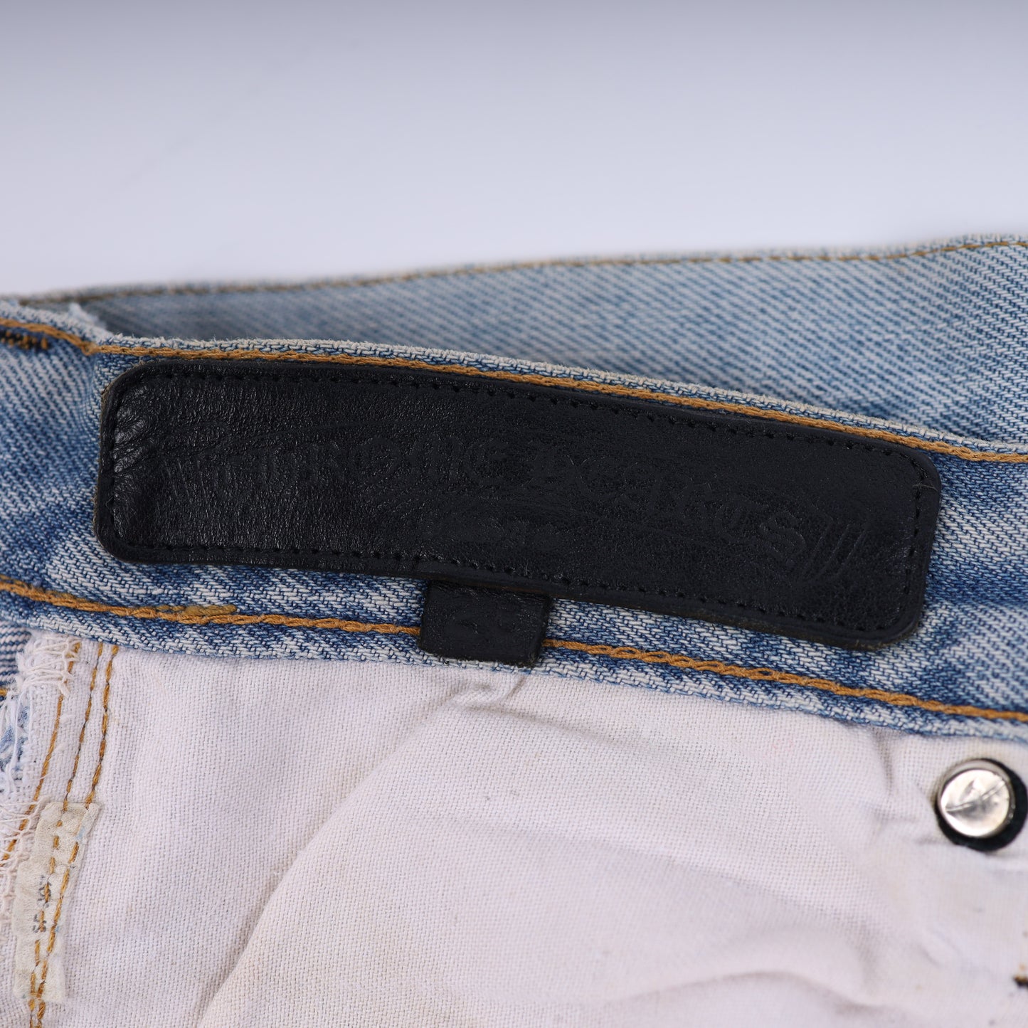 PINK CROSS PATCH 501 LEVI'S DENIM