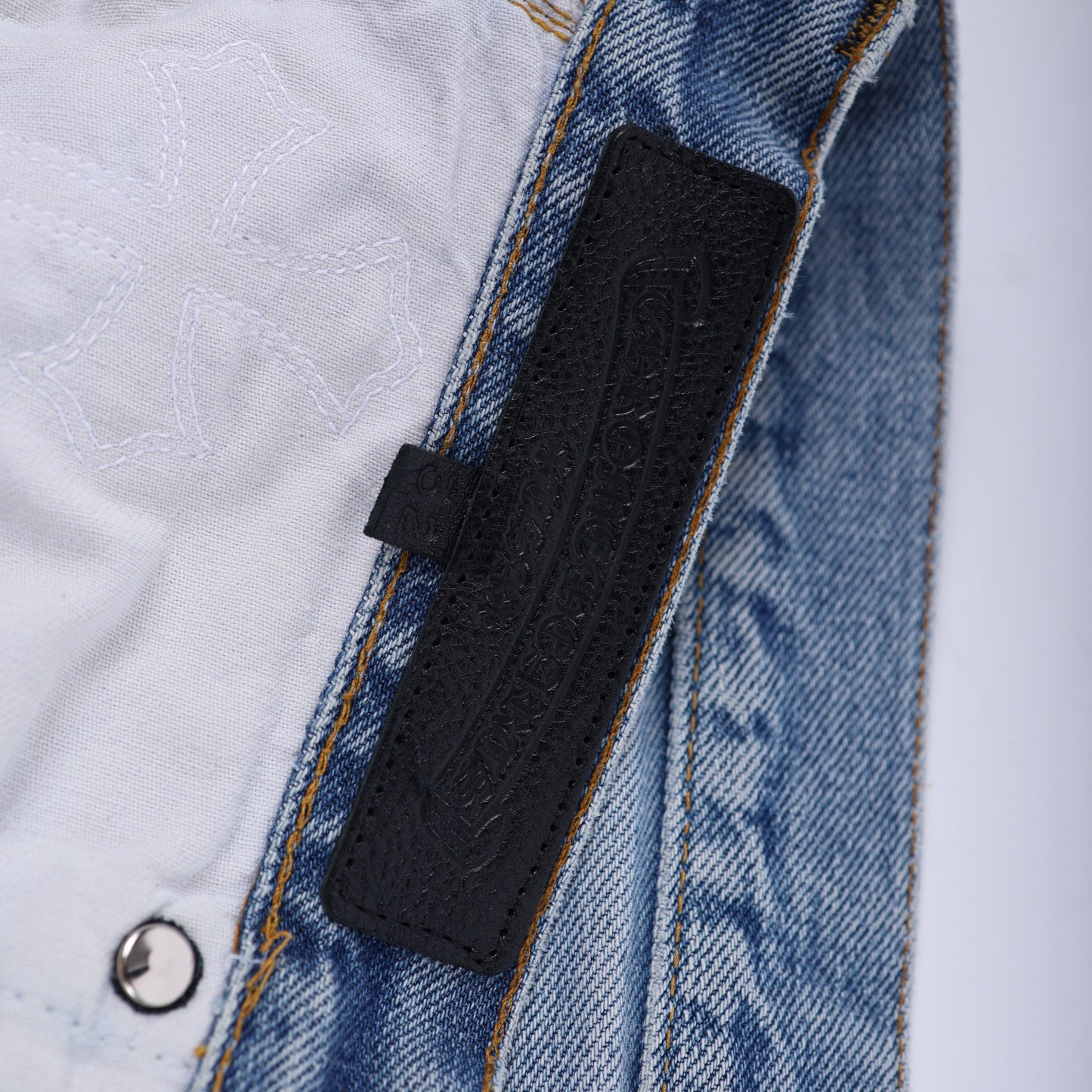 PINK CROSS PATCH 501 LEVI'S DENIM