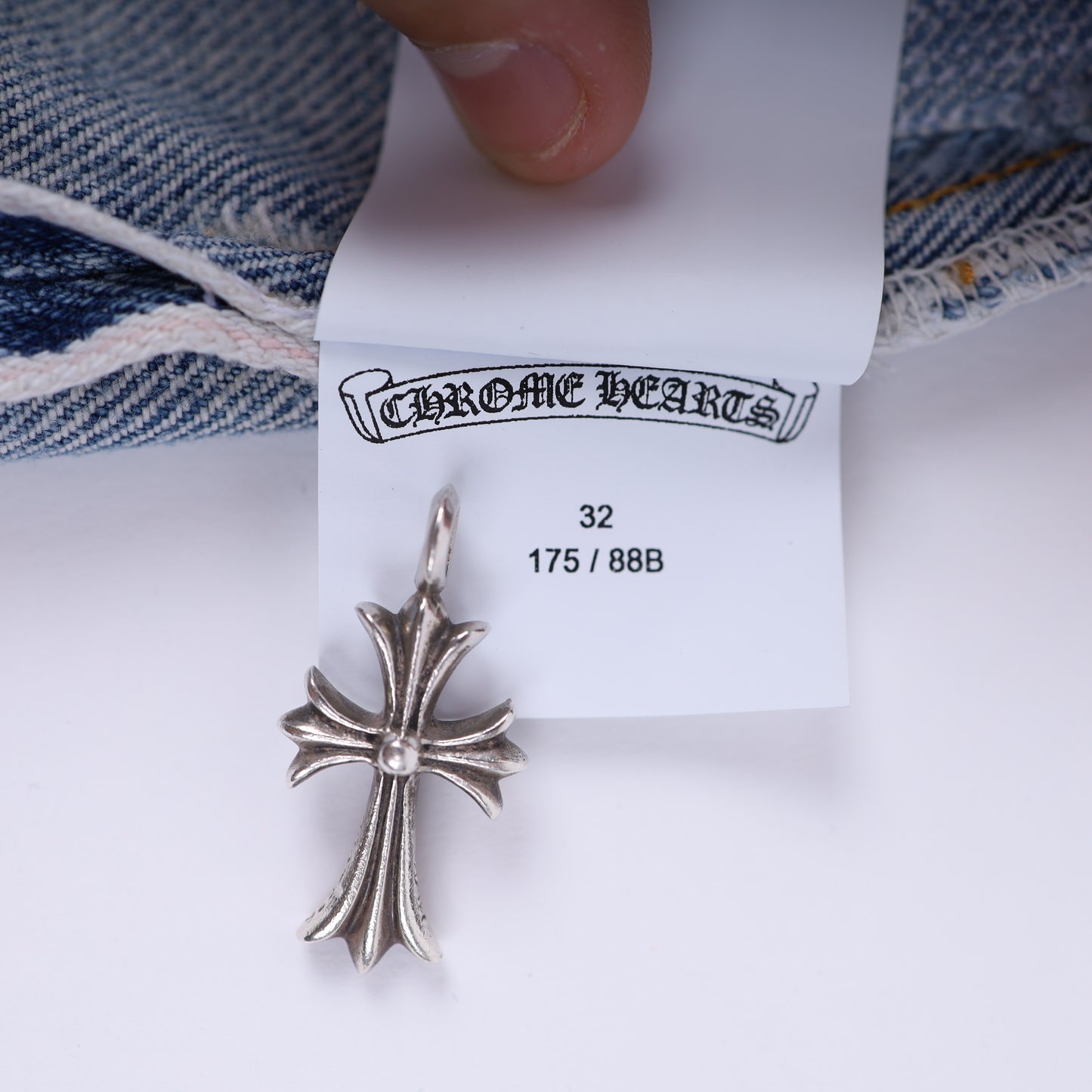 PINK CROSS PATCH 501 LEVI'S DENIM
