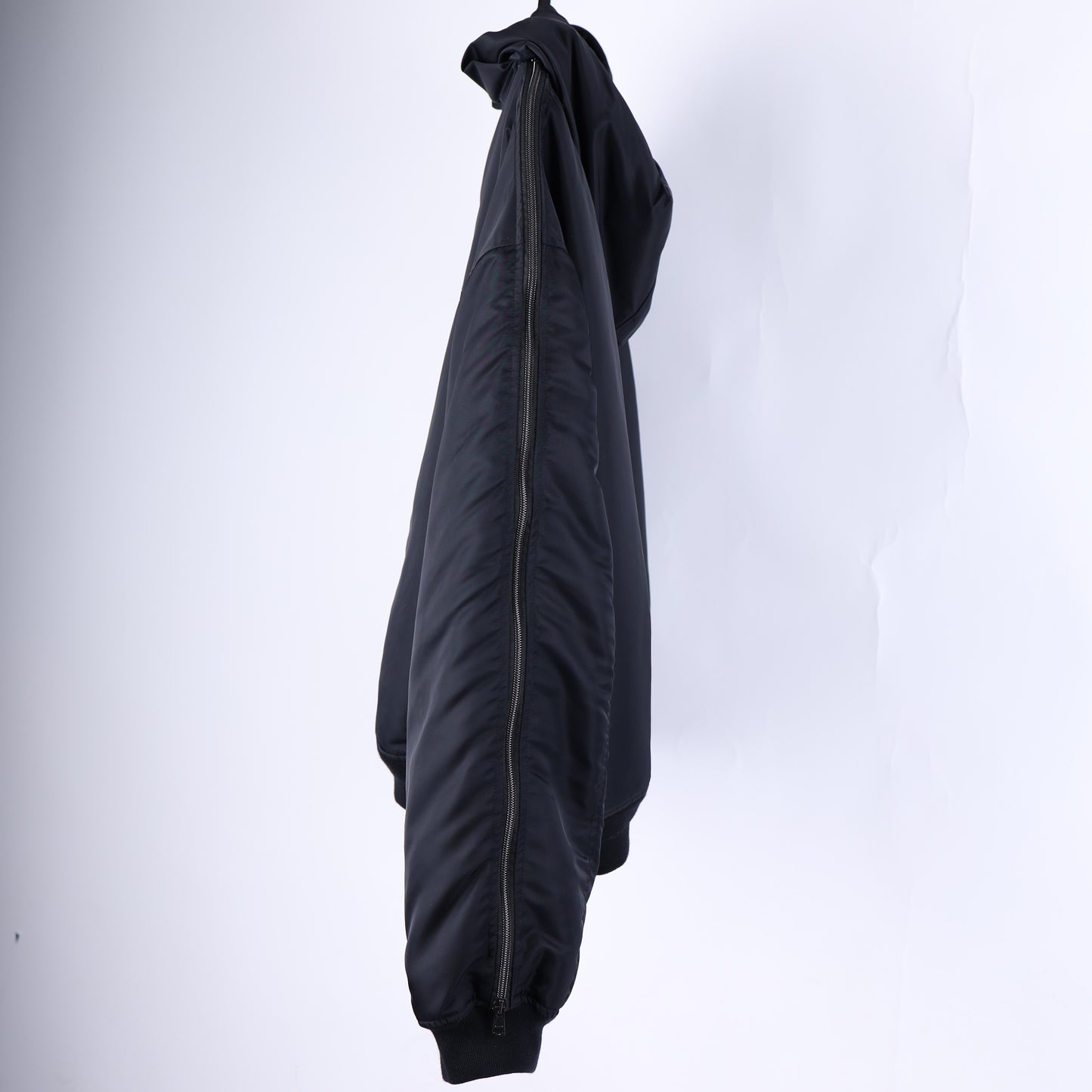 Y PROJECT SLEEVE ZIP HOODED BOMBER