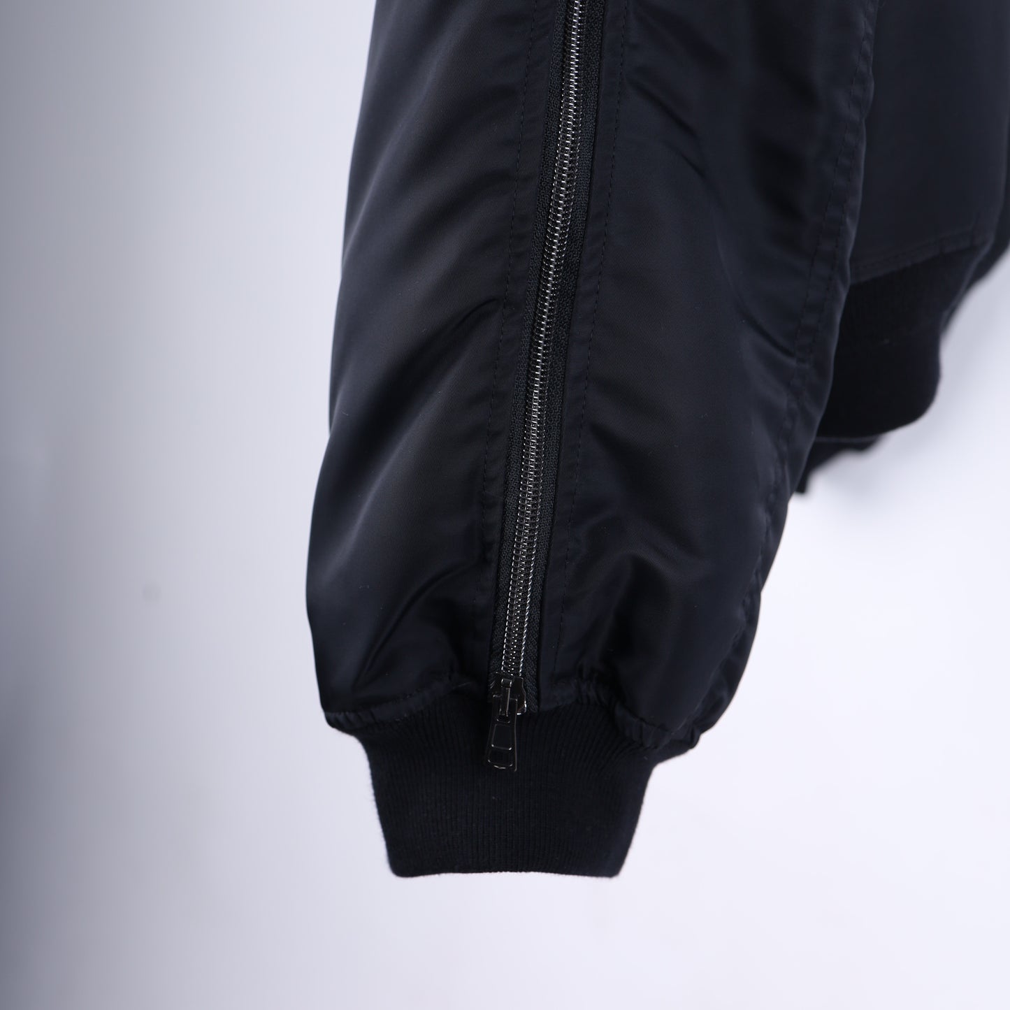 Y PROJECT SLEEVE ZIP HOODED BOMBER