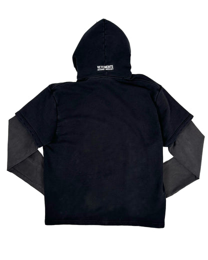 VETEMENTS AW17 TARGET DOUBLE LAYERED HOODIE