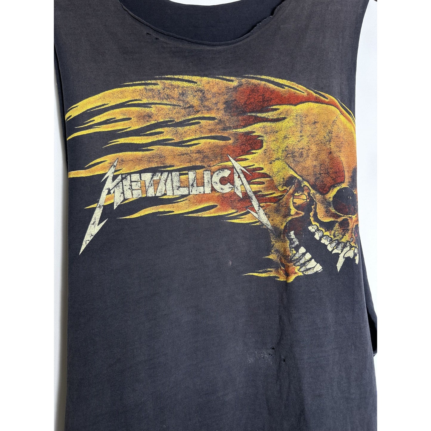 METALLICA THRASHED TANK TOP/MUSCLE TEE