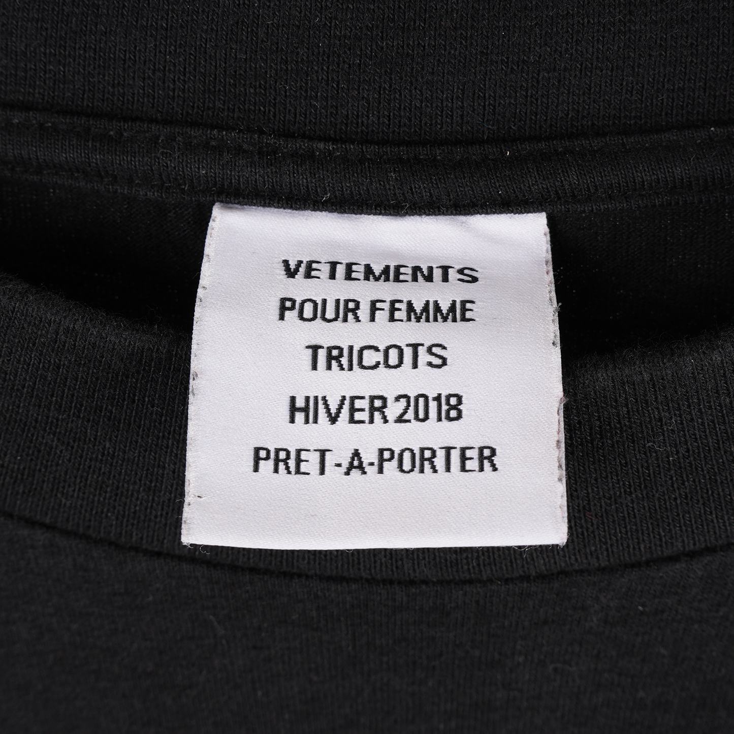 VETEMENTS GENETICALLY MODIFIED