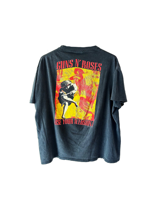 VINTAGE GUNS N ROSES 1992 ILLUSION TOUR TEE