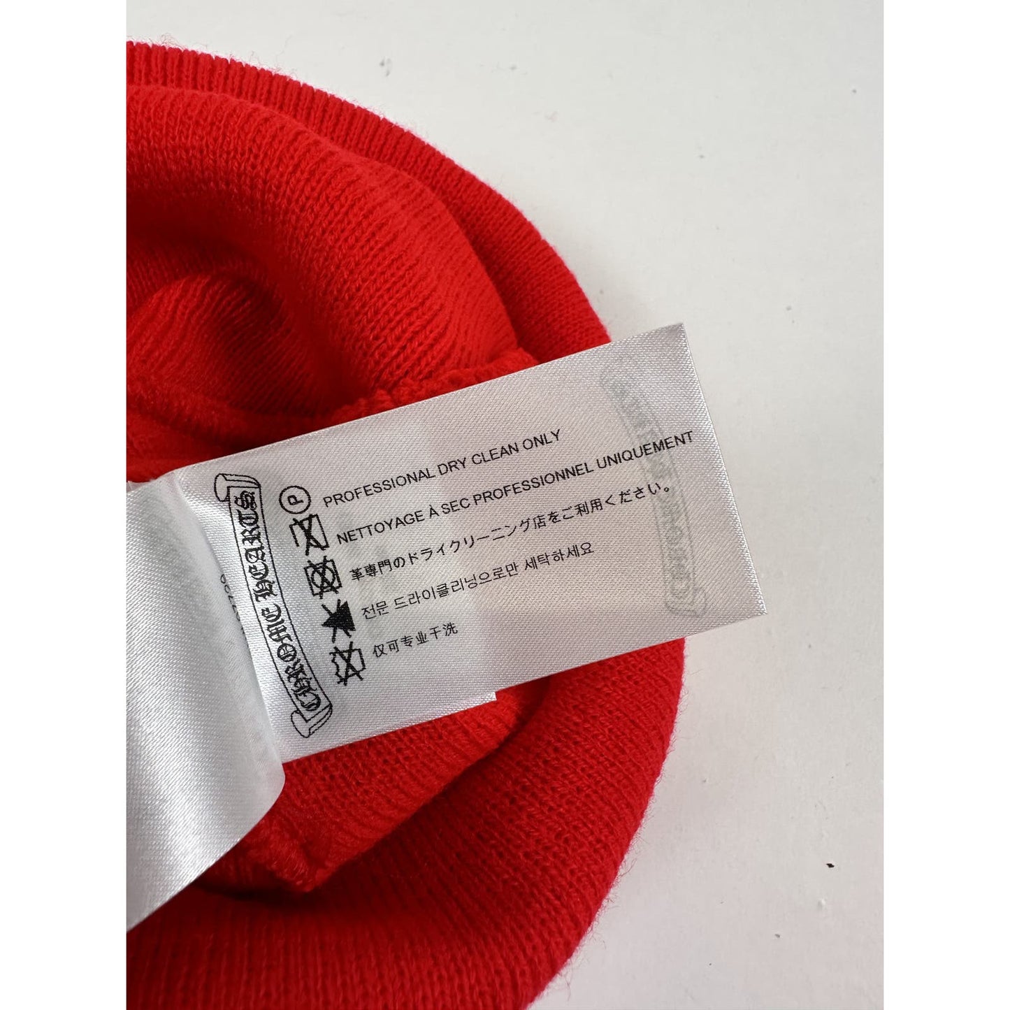 CHROME HEARTS RED TRIPLE CROSS BEANIE